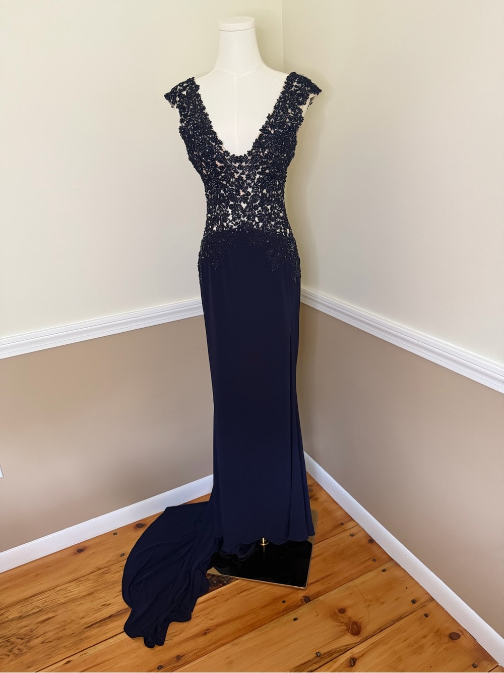 Elegant Jovanni Beaded Prom Navy Lace Appliqué Evening Gown with Train